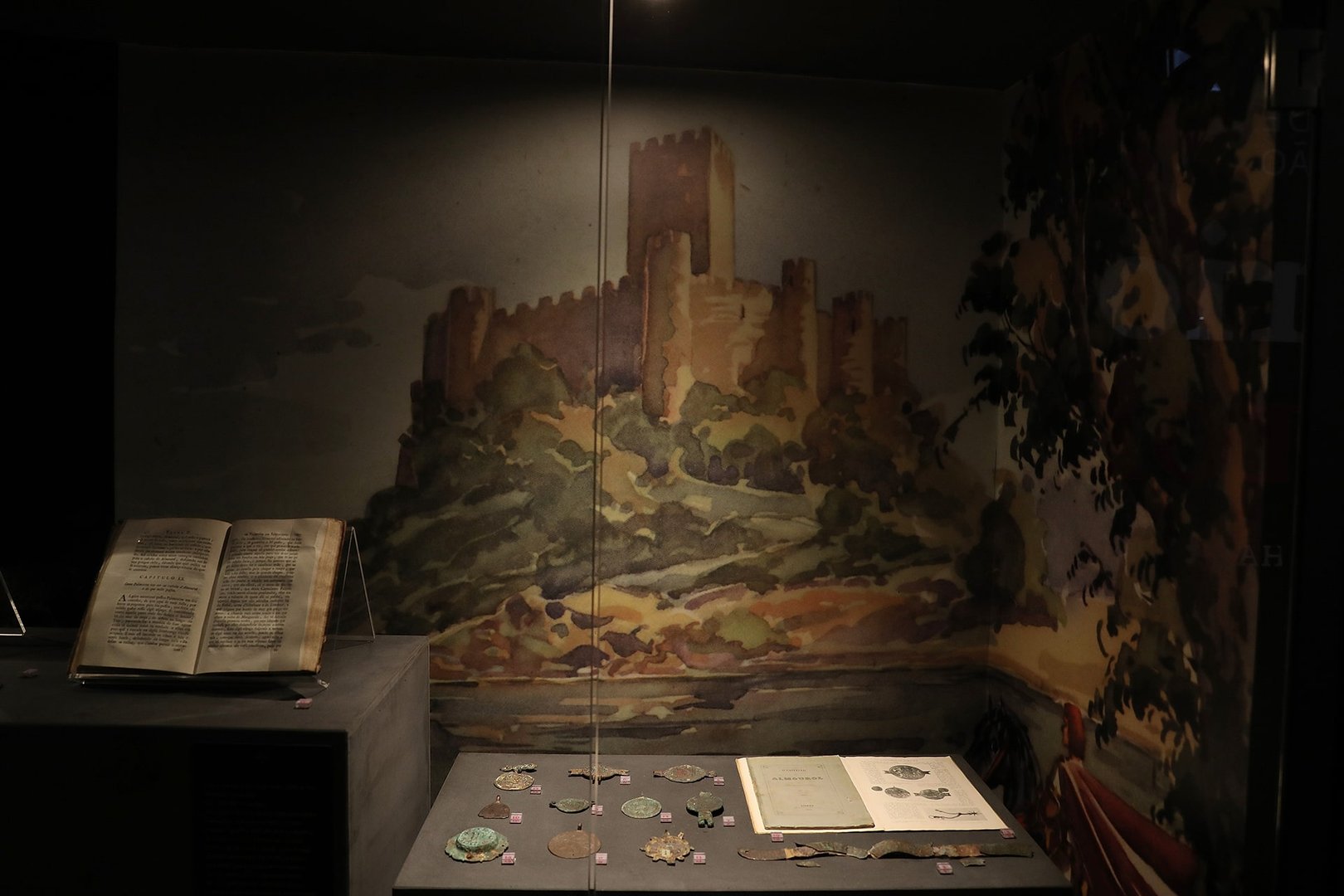 Le CITA expose les découvertes archéologiques faites dans le château d'Almourol en 1899