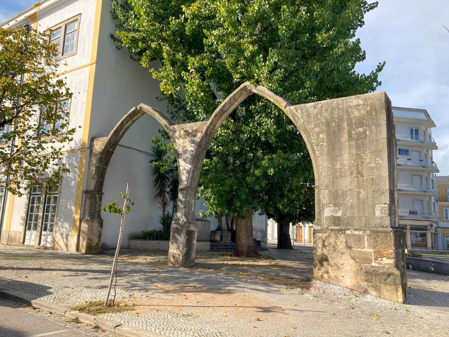 Estaus était le nom donné autrefois aux auberges.