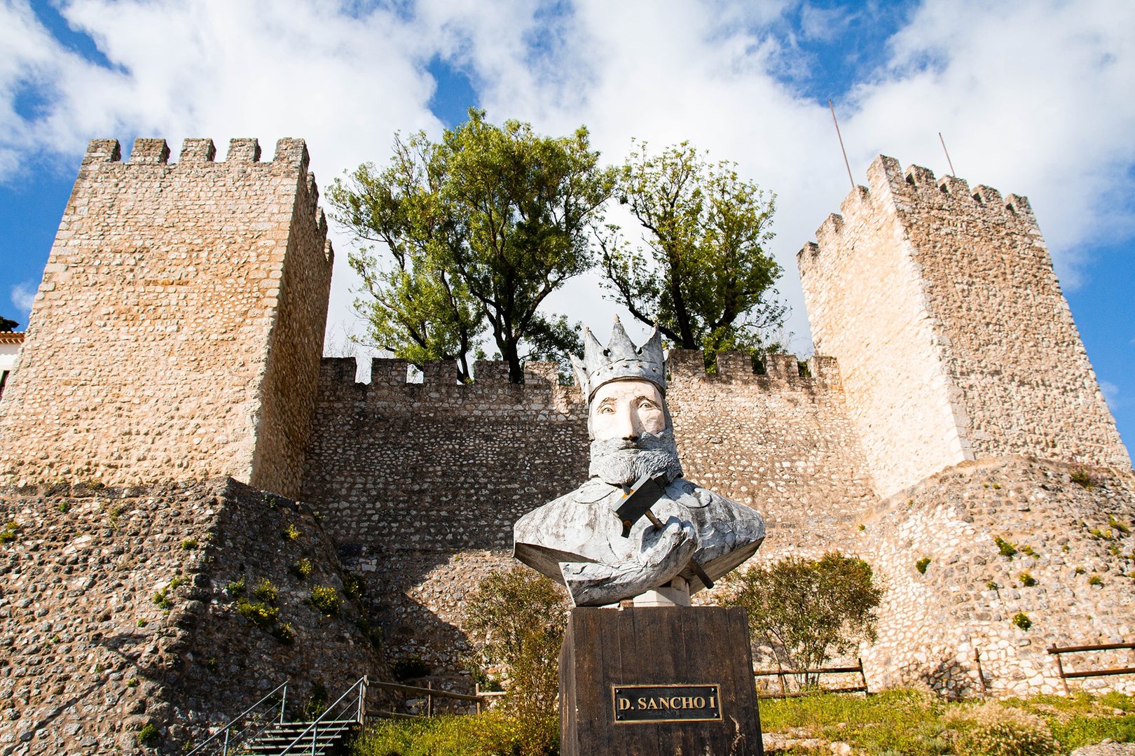 Statue of King Sancho I