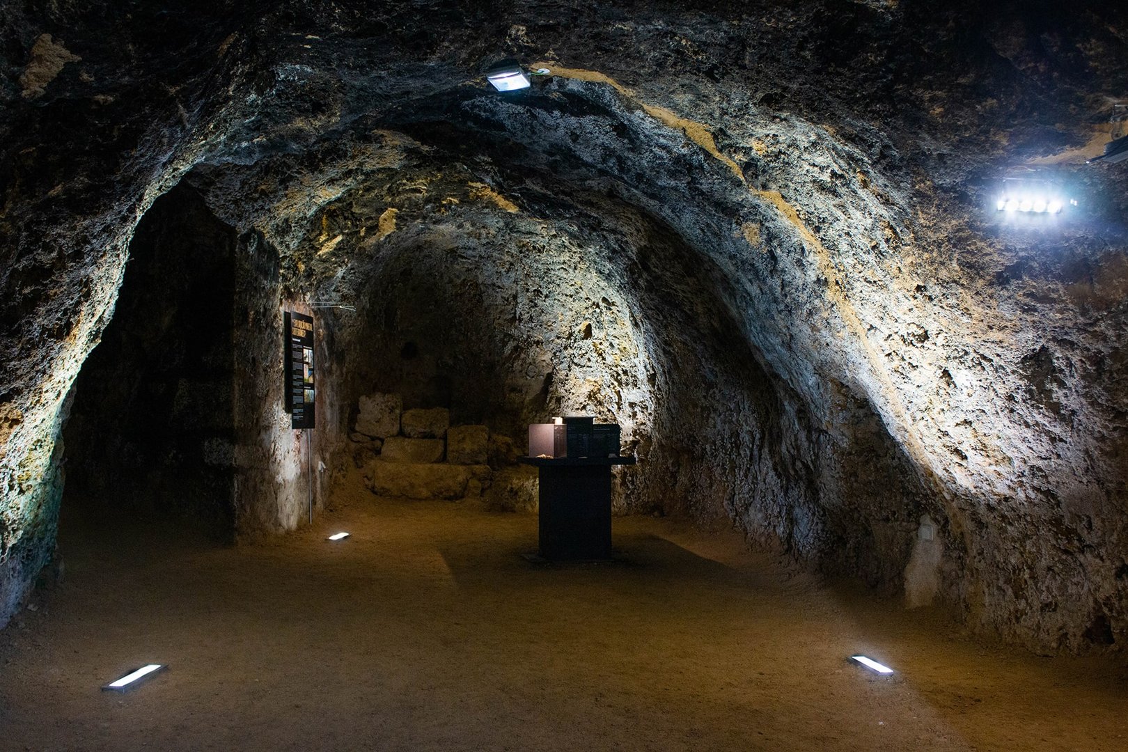 Gallery with geological remains