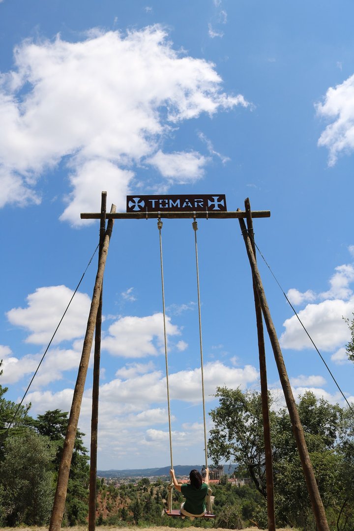 Swing — Forest of Sete Montes — With panoramic views of the city, the structure was placed next to the King's Chai.