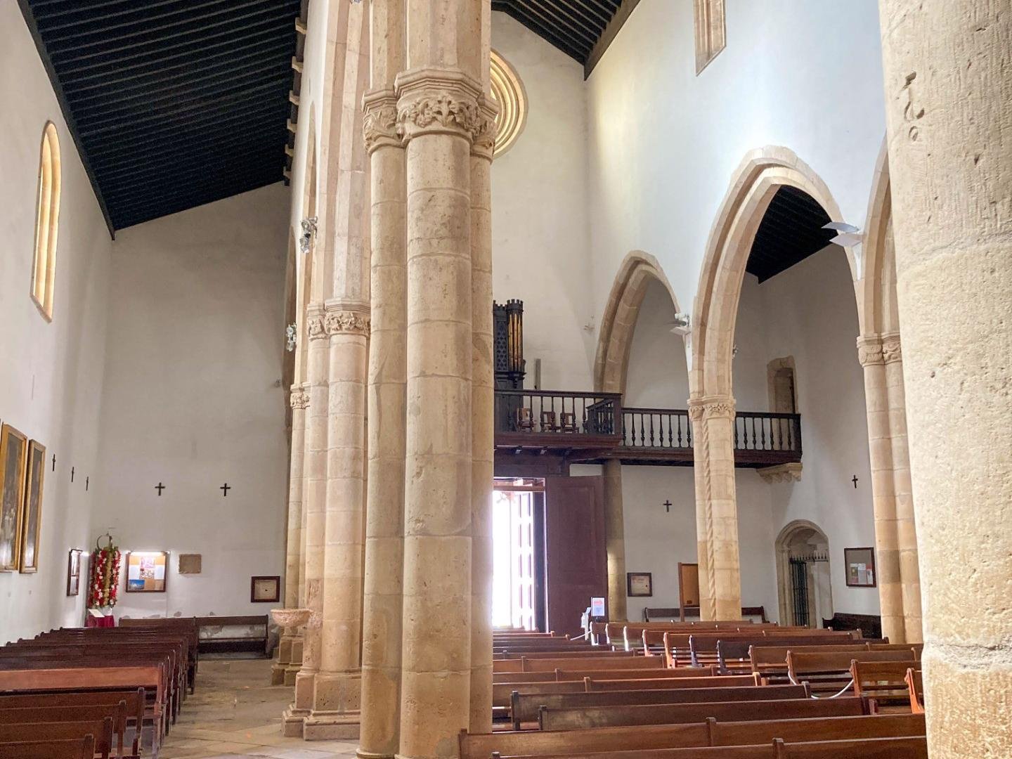 Interior da Igreja de São João Baptista