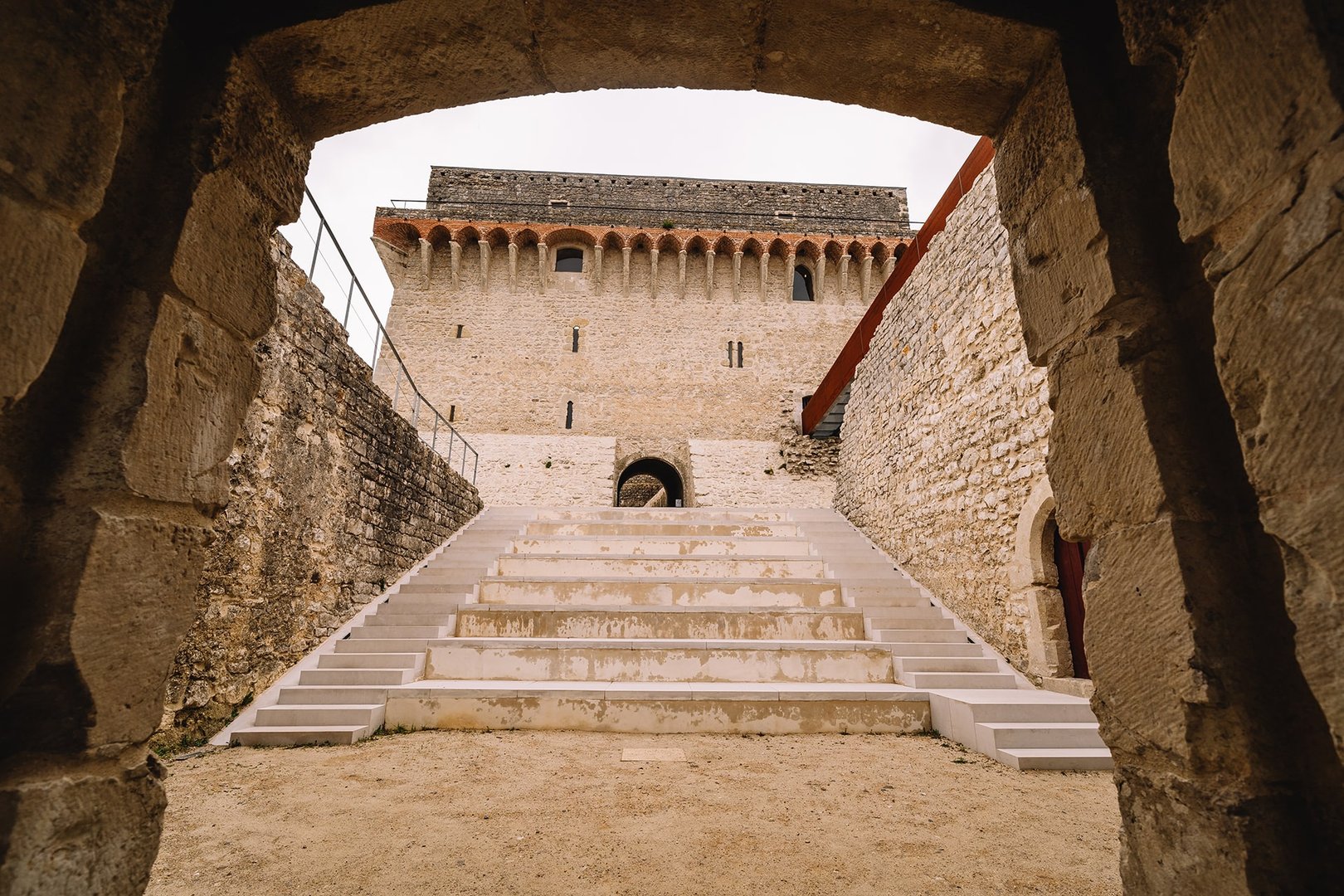 Anfiteatro y Palacio de los Condes de Ourém