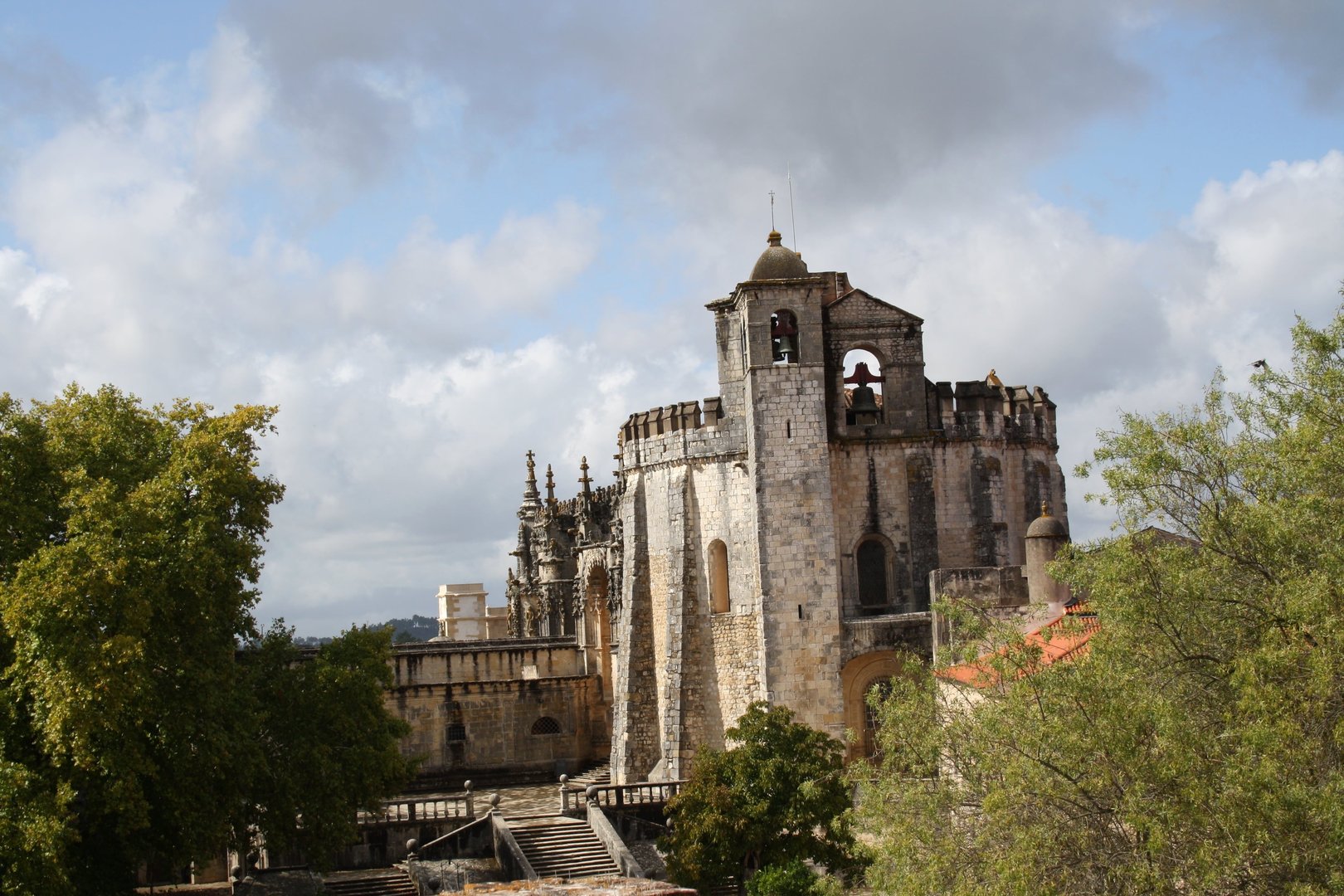 Institución de la Orden de Cristo en Portugal por el Papa Juan XXII